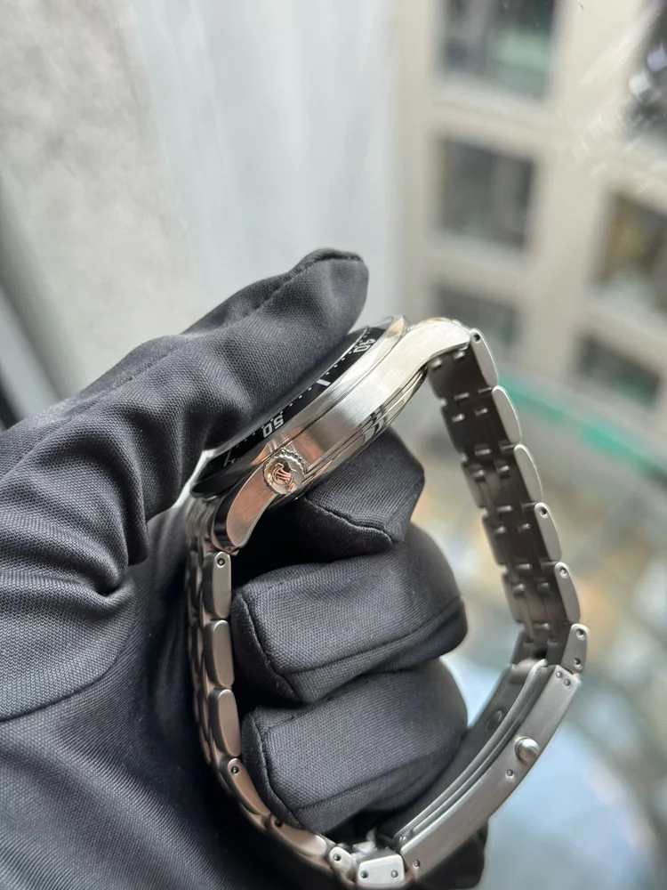 Omega Seamaster Diver 300 M Box and papers 2011